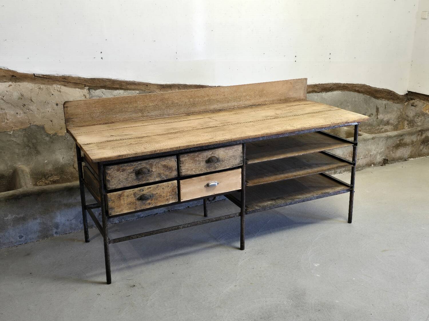 Baker's table circa 1940