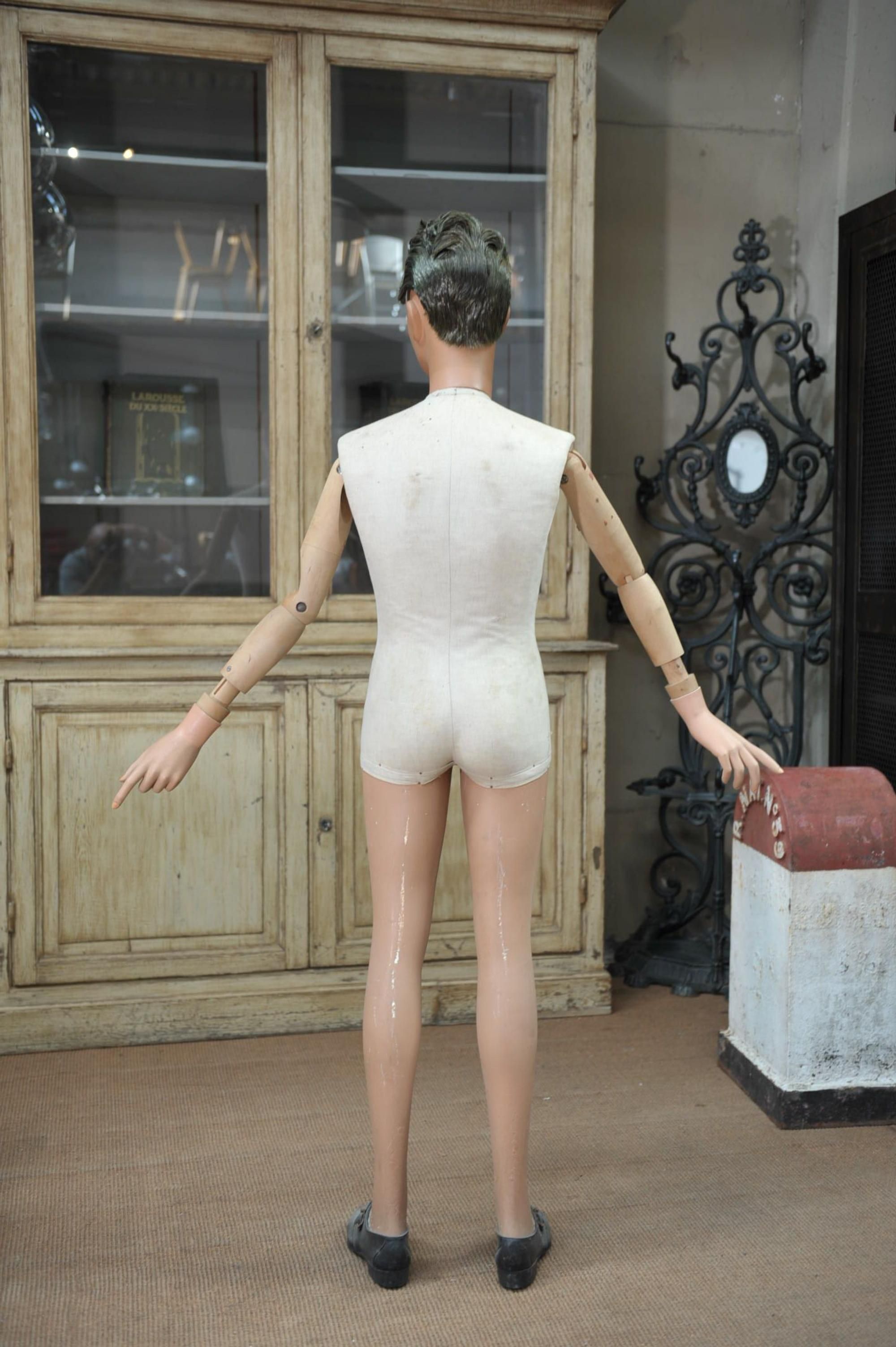 Siegel Paris articulated mannequin in made of wood and fabric 1930