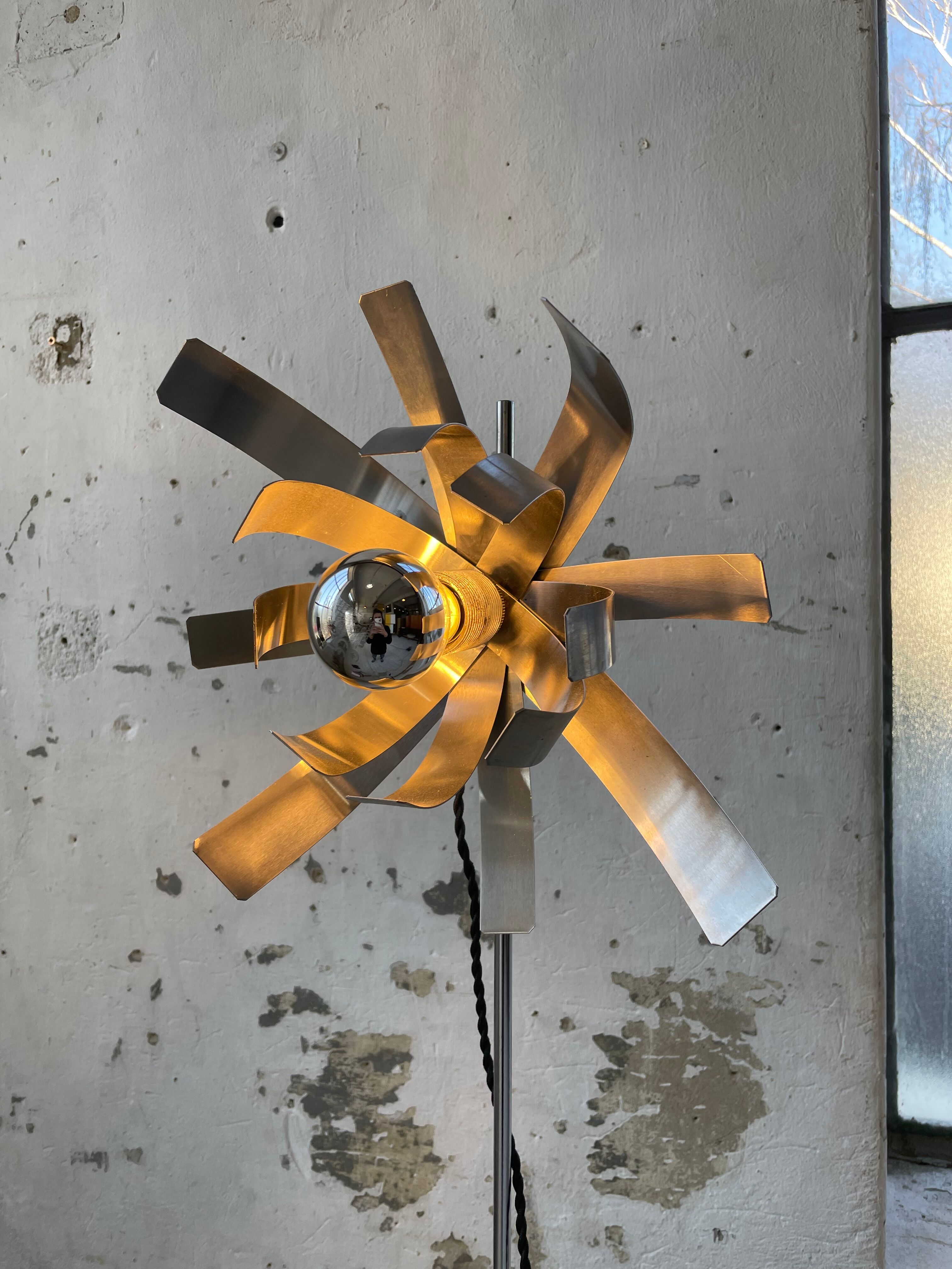 Floor lamp chrome 'flower' design Jacques Veyrat-Masson and Philippe Rogier, edited by Oxar