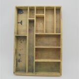 Compartmentalized locker