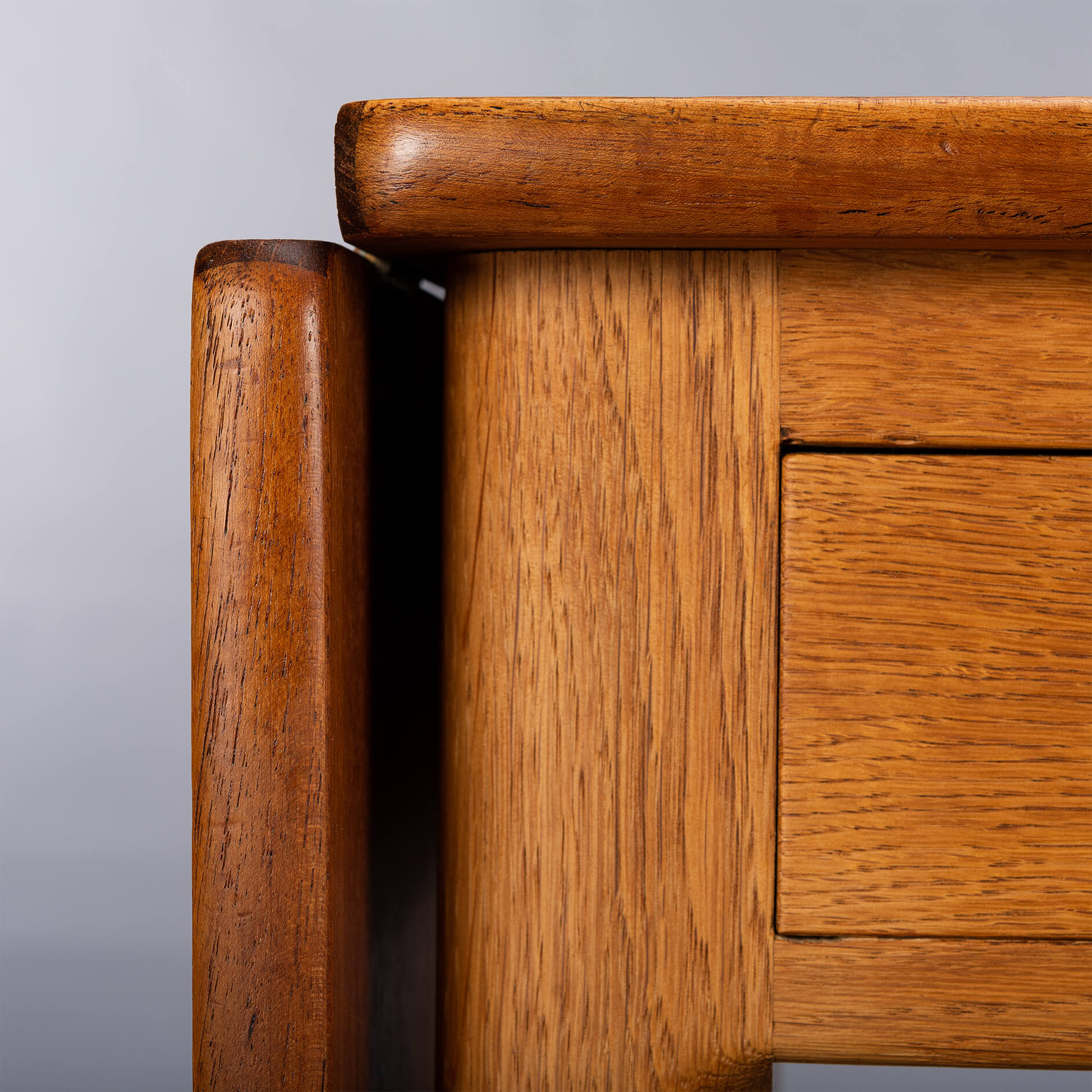 Design midcentury modern desk AT-305 by Hans J. Wegner for Andreas Tuck, 1950s