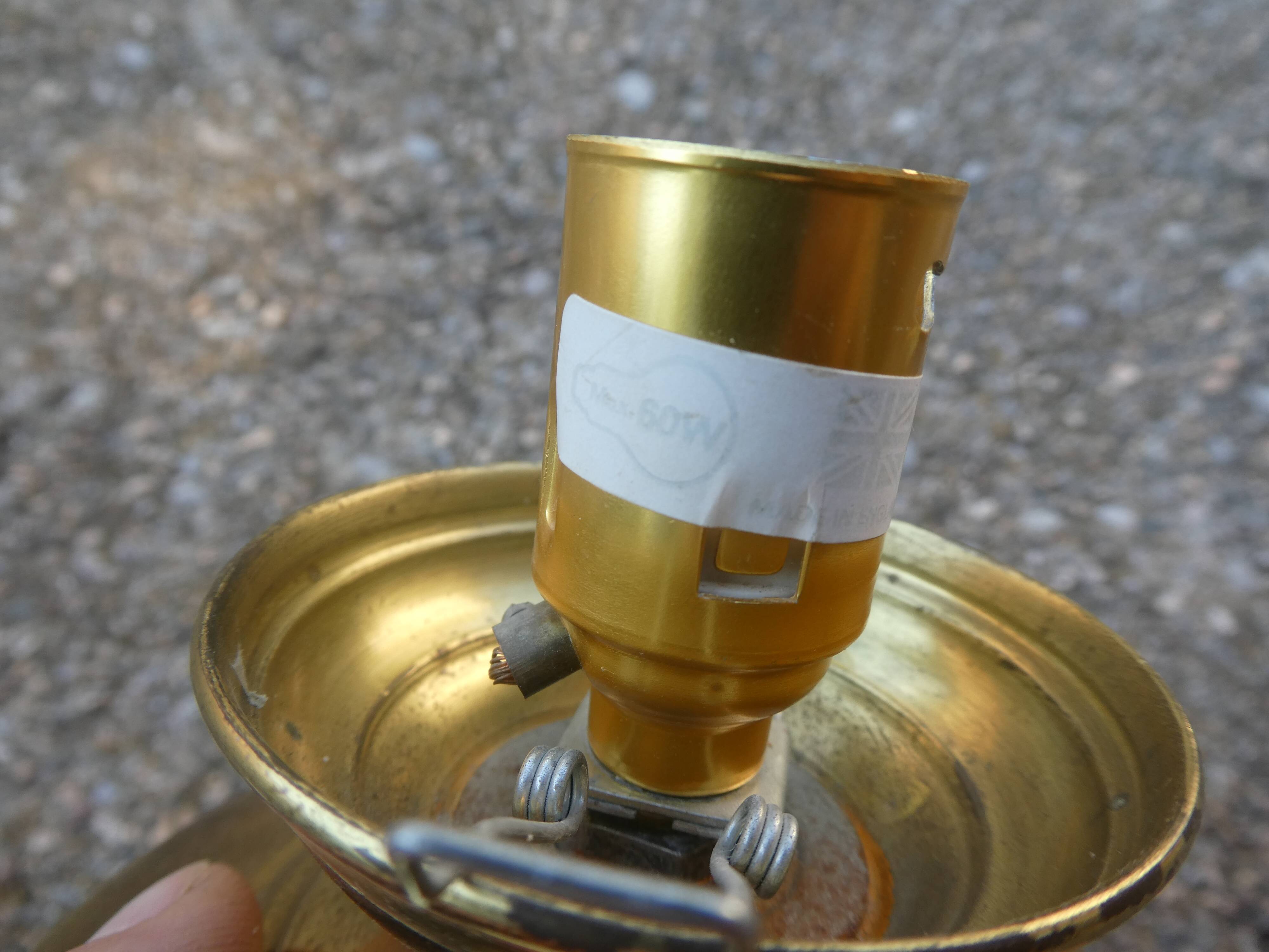 Vintage table lamp with chiseled glass globe.