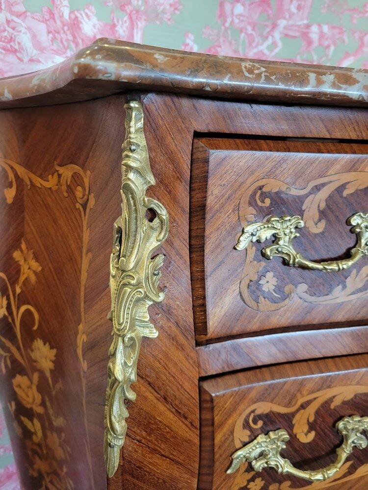 Petite commode Louis XV