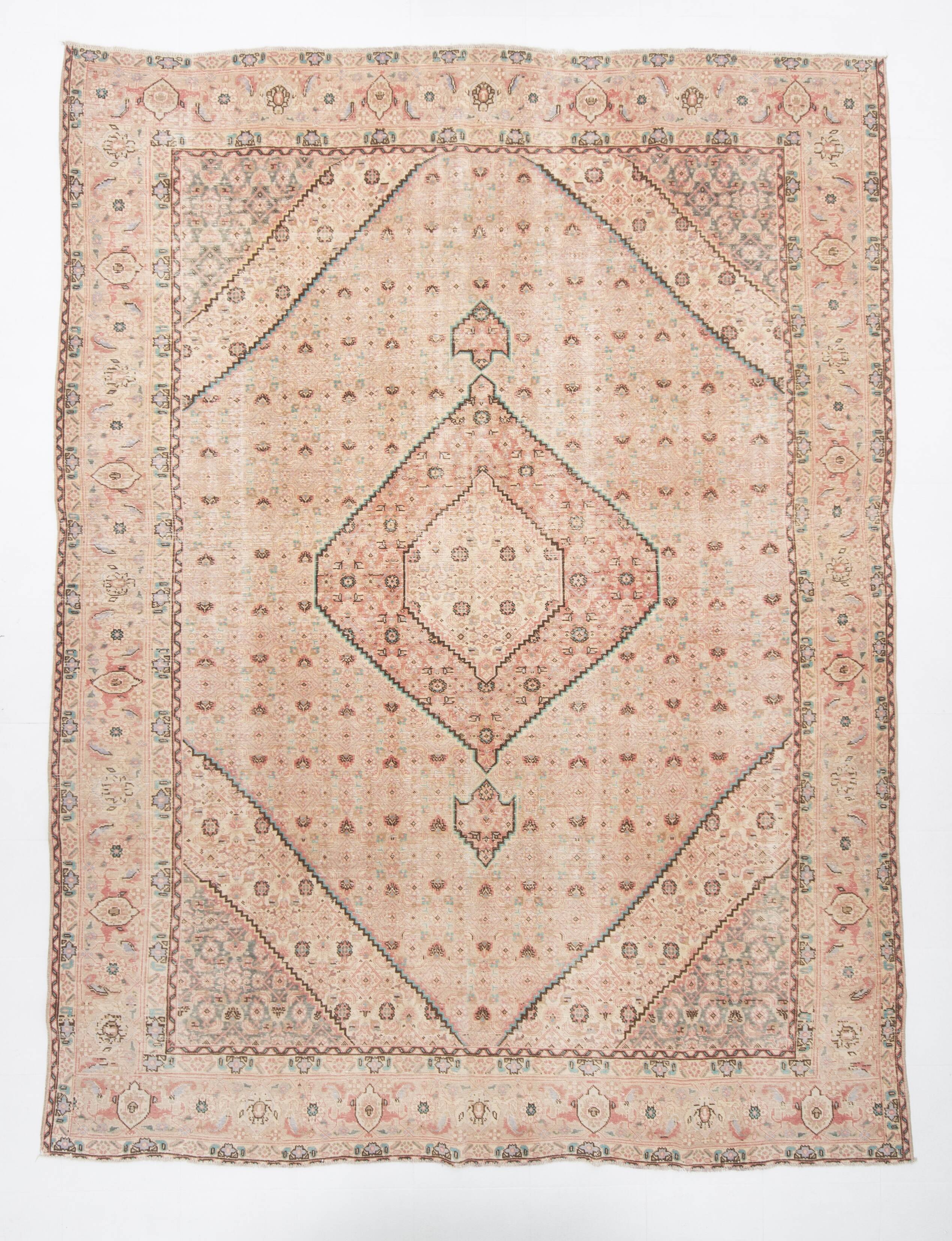 Pale Red & Teal Green Persian Heriz Rug, 288x382Cm