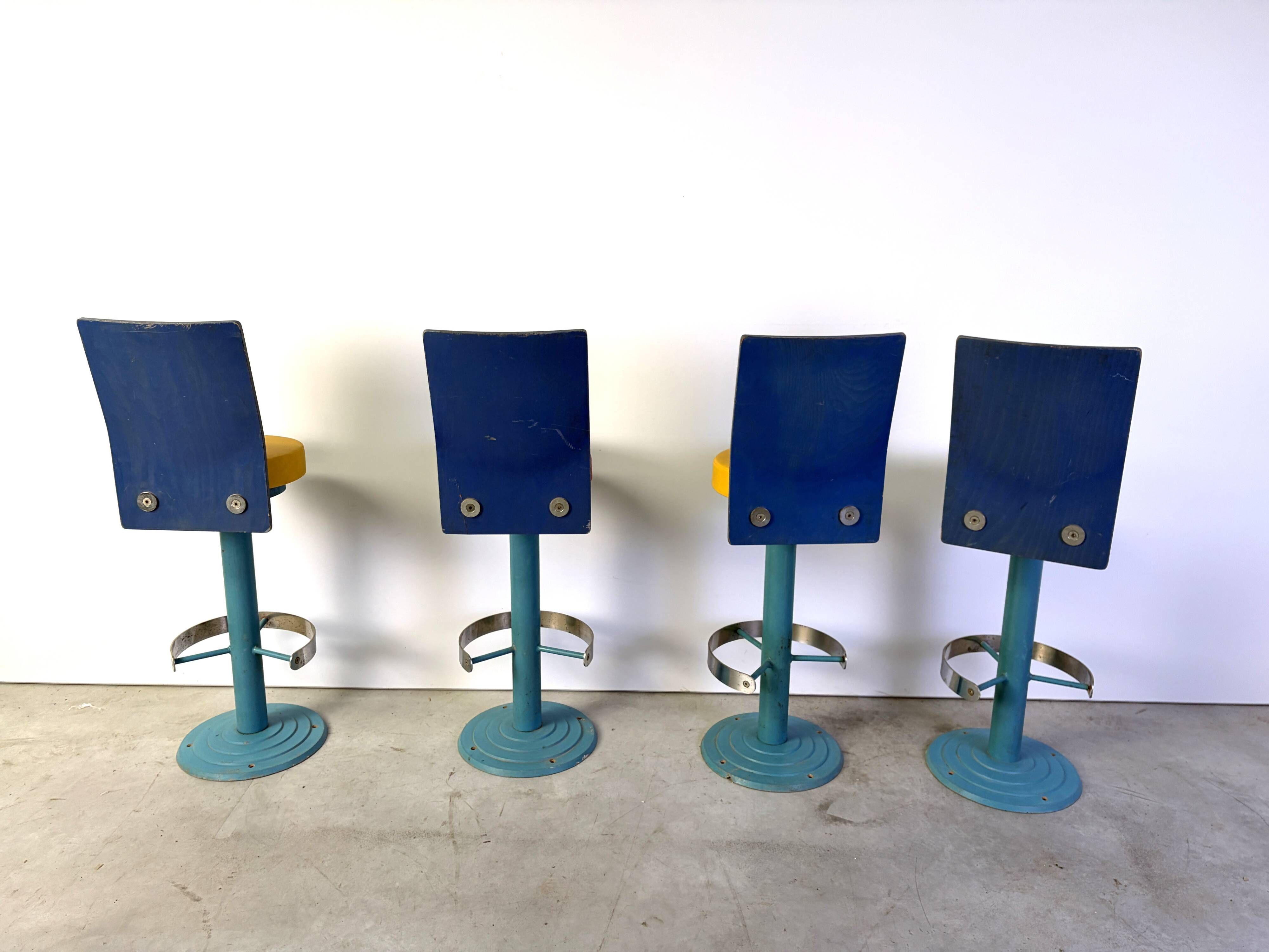 4 tabourets de bar industriels vintage, années 1980