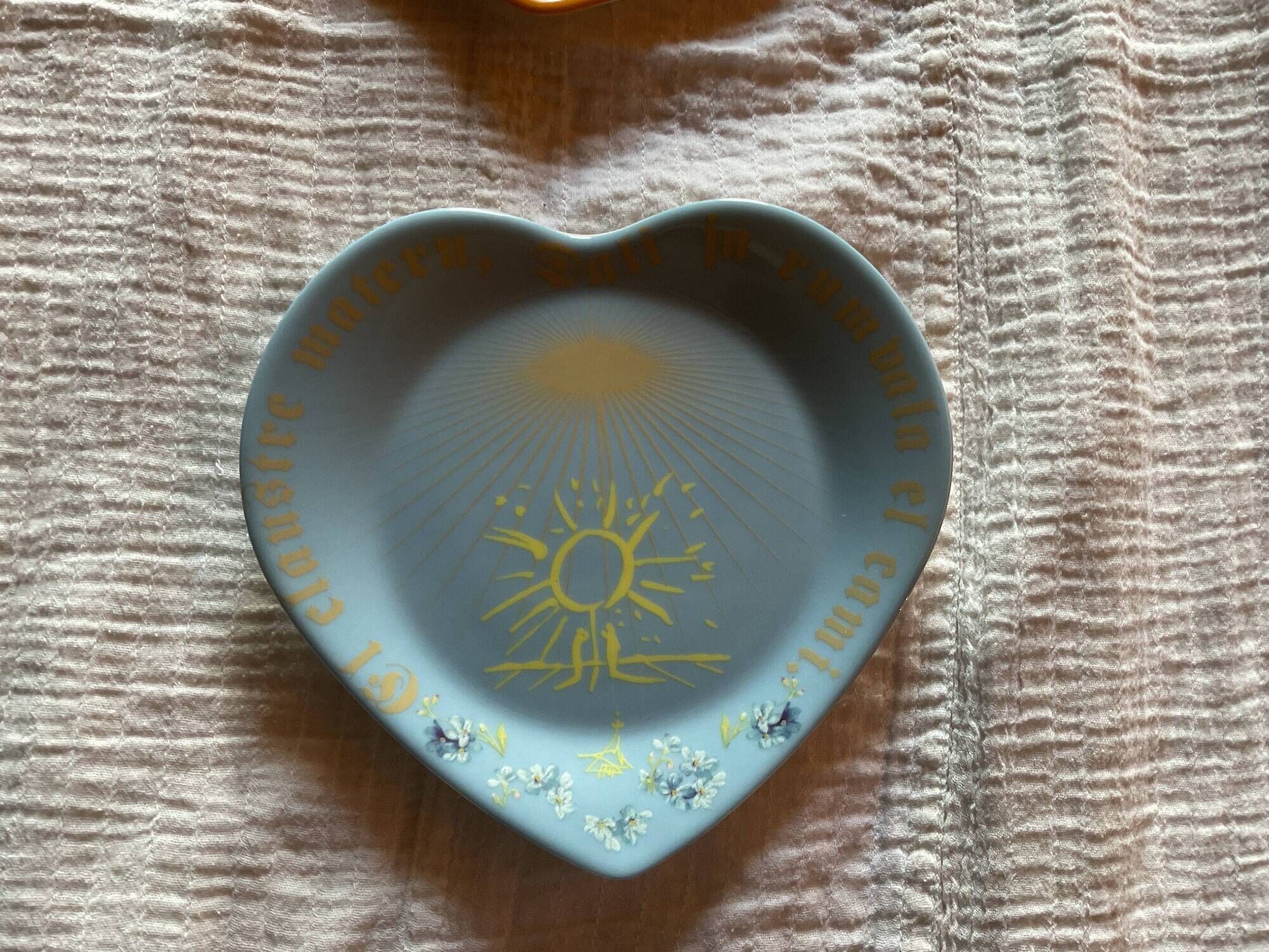 6 small heart-shaped porcelain plates Philippe Deshoulieres Salvador Dali
