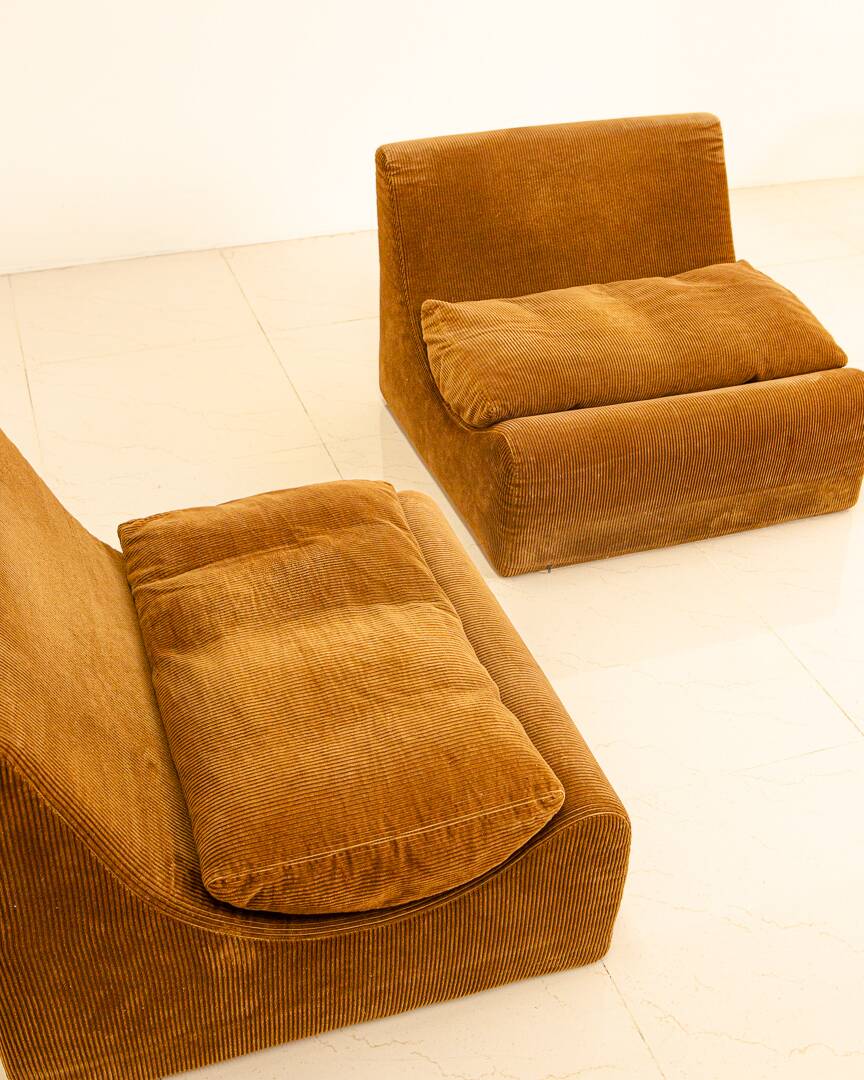 Pair of "Orbis" armchairs in brown velvet by Luigi Colani for Cor 60