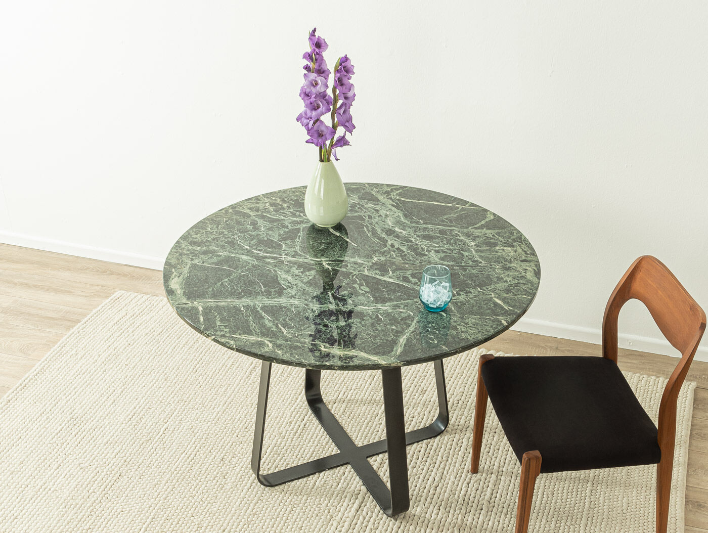 Marble dining table, Ø 110cm