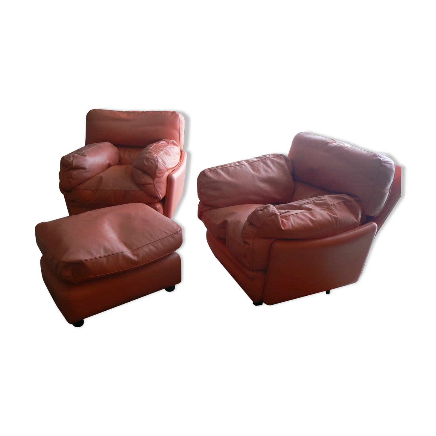 SET 2 ARMCHAIRS AND 1 POLTRONA FRAU VINTAGE POUF