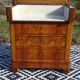 Commode coiffeuse, système en chemin de fer