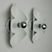 Pair of "folio" wall lights, space age, chromed metal, Italy, 1970
