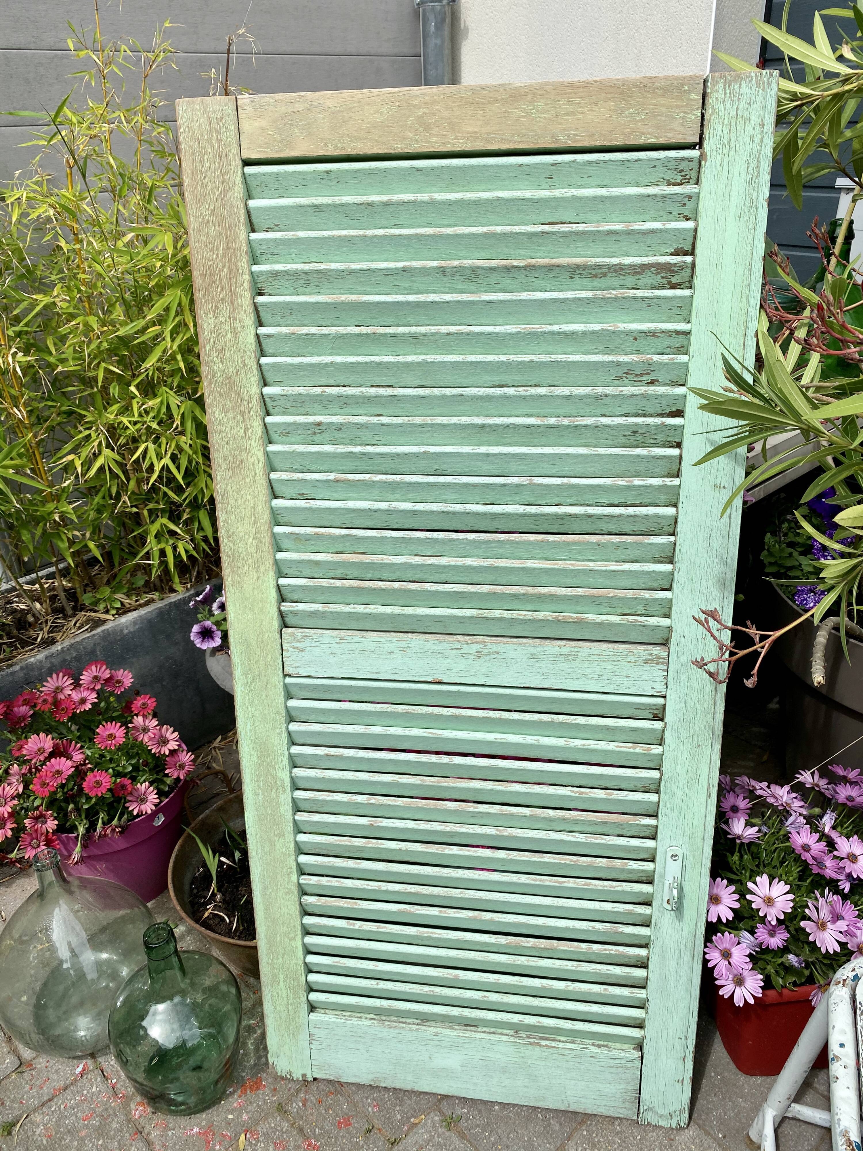 Ancient persian-coloured wood-wood mint