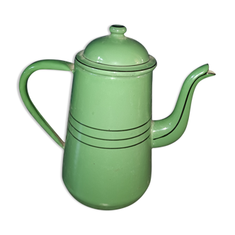 Green enameled coffee pot