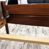 Lit en palissandre scandinave