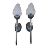 Paire d'appliques torchères en laiton et globe flamme
