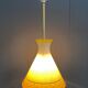 Suspension en verre jaune années 1960