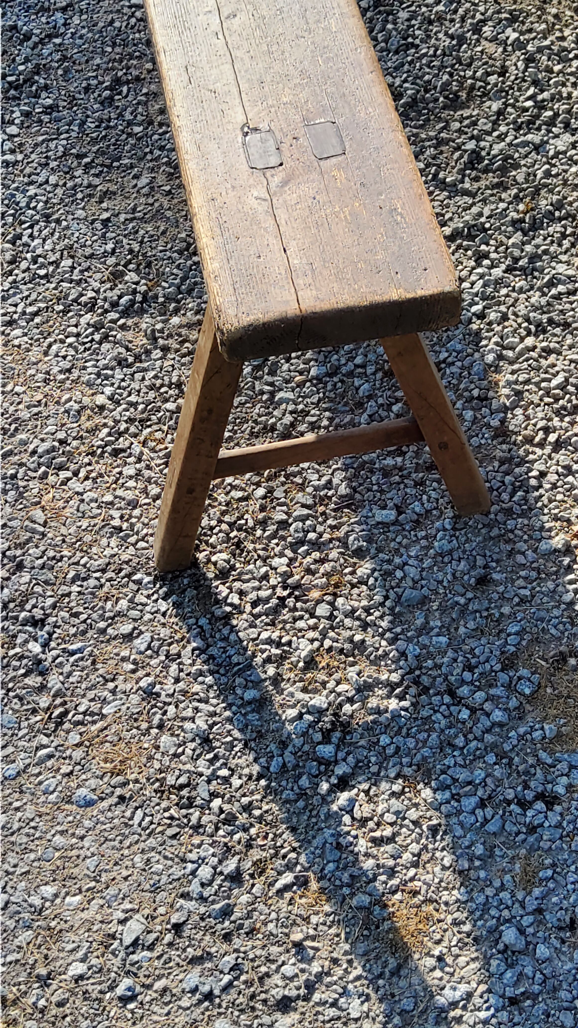 Farm table nineteenth century feet spindles 251cm and its 2 benches