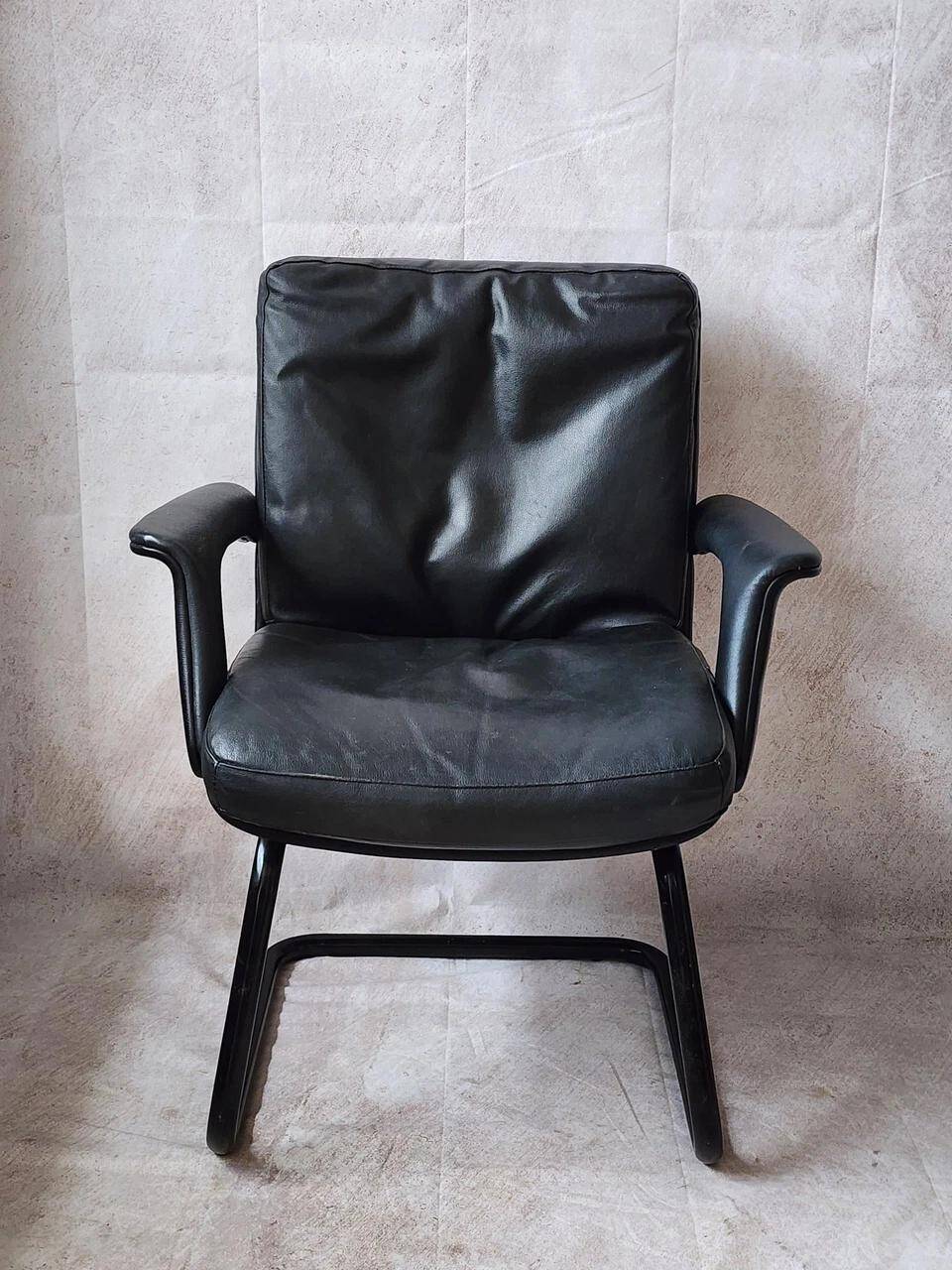 Cantilever office chair