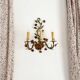 Antique Florentine wall light in painted wrought iron – Floral decoration – 20th century