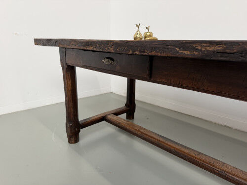 Brutalist farmhouse table in solid oak, 270 cm, 1920s.
