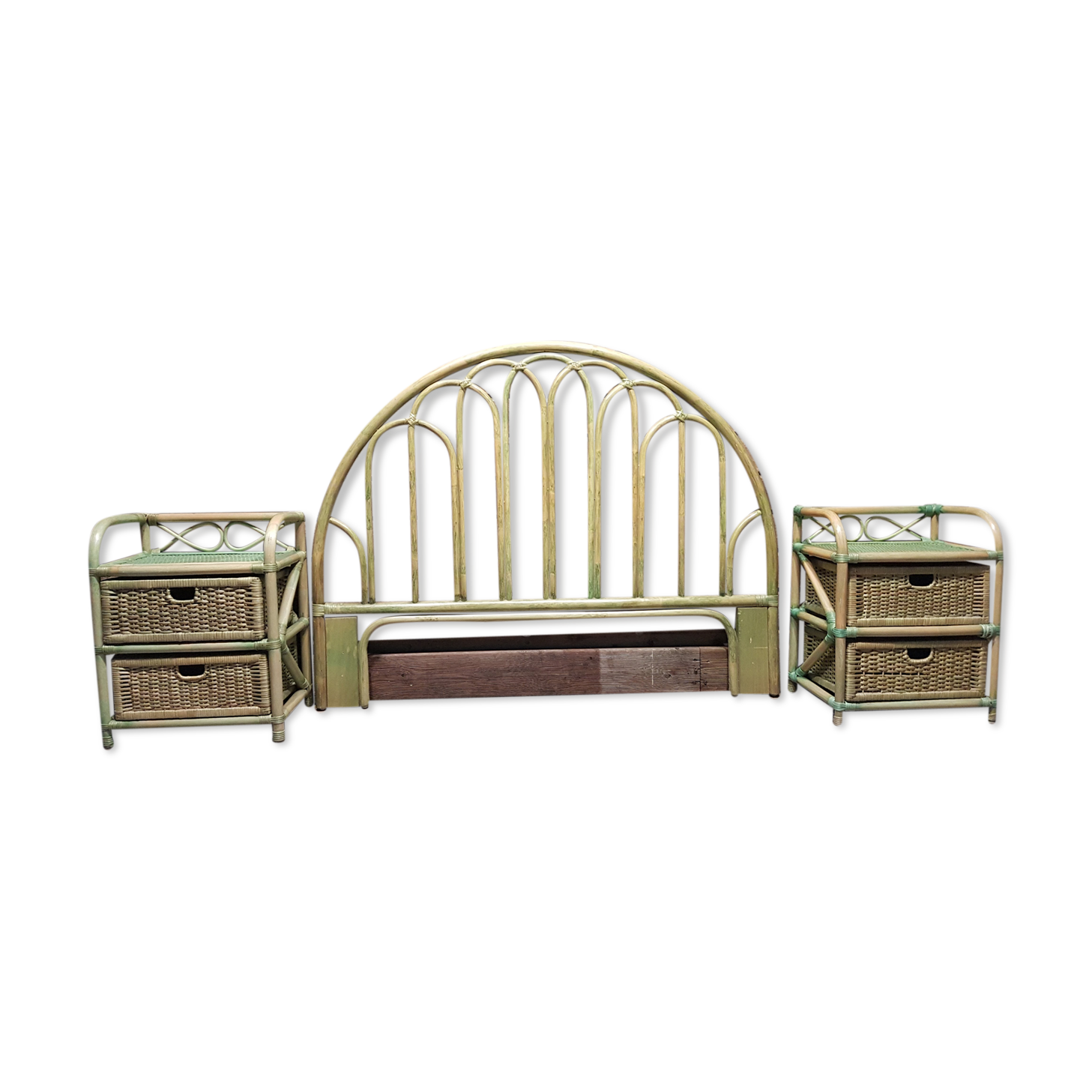 Bamboo headboard and its 2 bedsides