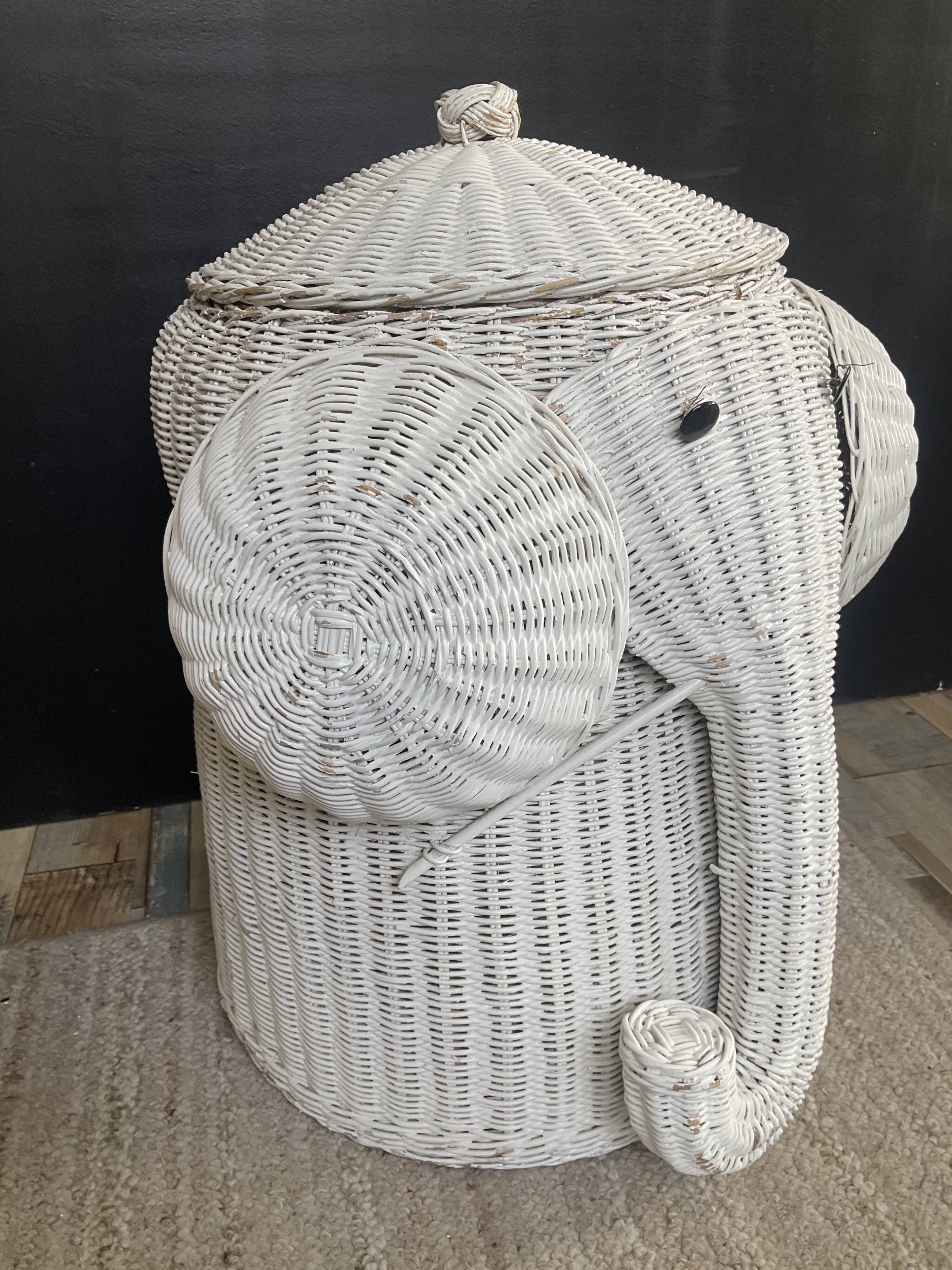 Vintage elephant laundry basket in rattan and wicker