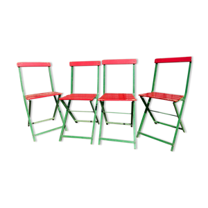 4 chaises terrasse de brasserie