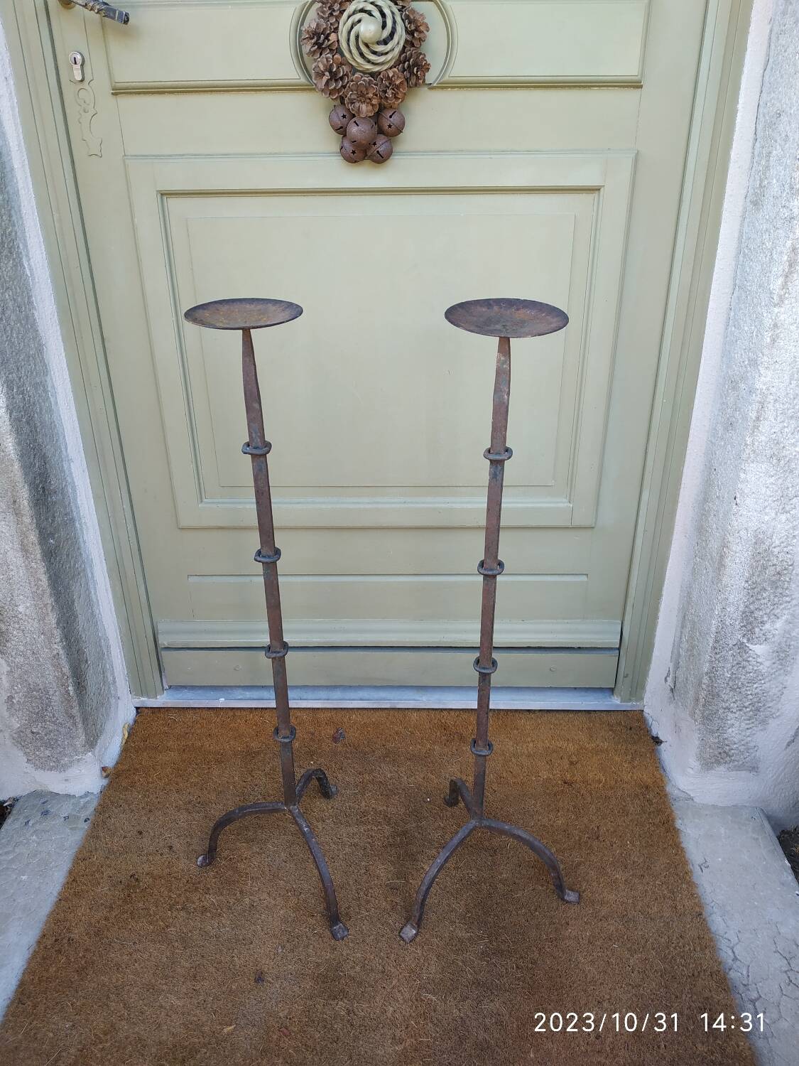 Duo de grands porte bougies