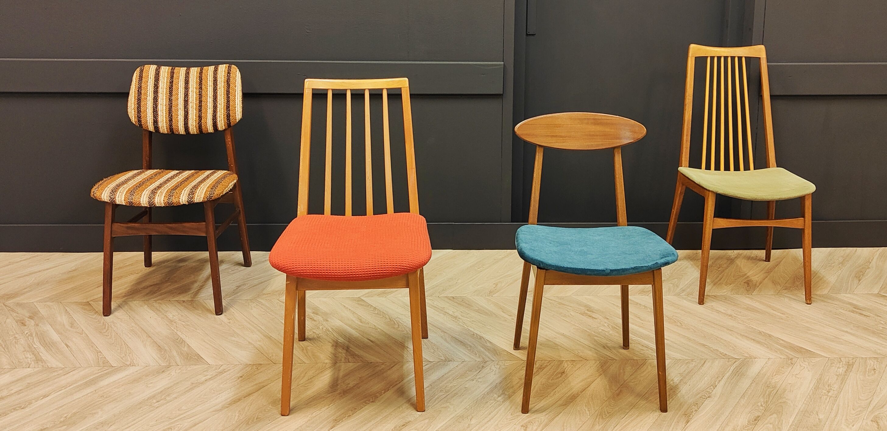 Set of 4 chairs