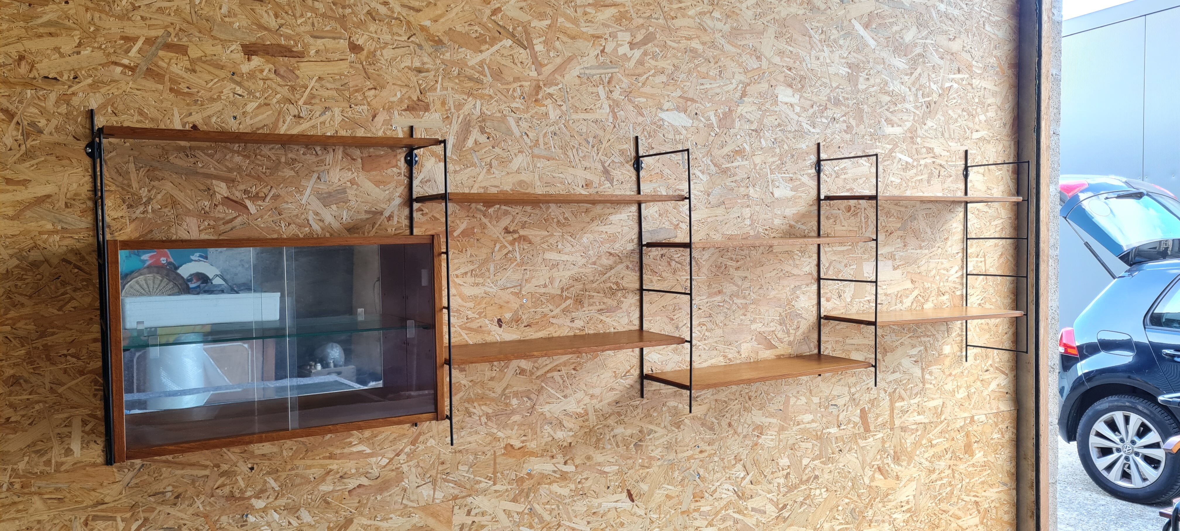 String shelf with box 1960