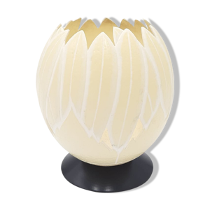 Oeuf d'autruche sculpté - socle