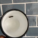 Petite tasse bleue Swallow brand tôle émaillée