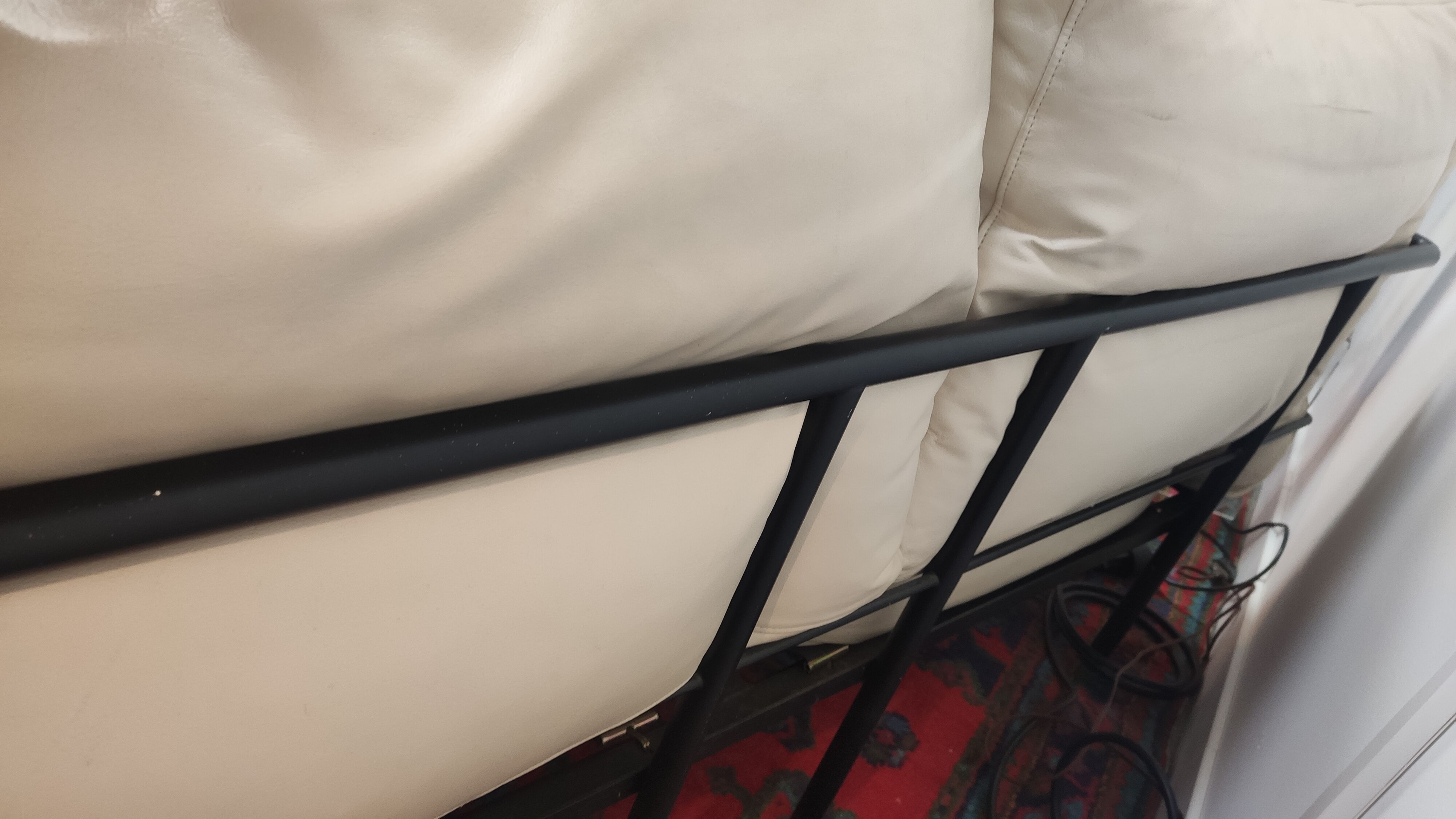 2-seater beige leather black metal frames