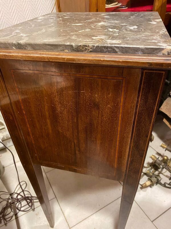 Chevet style Louis XVI