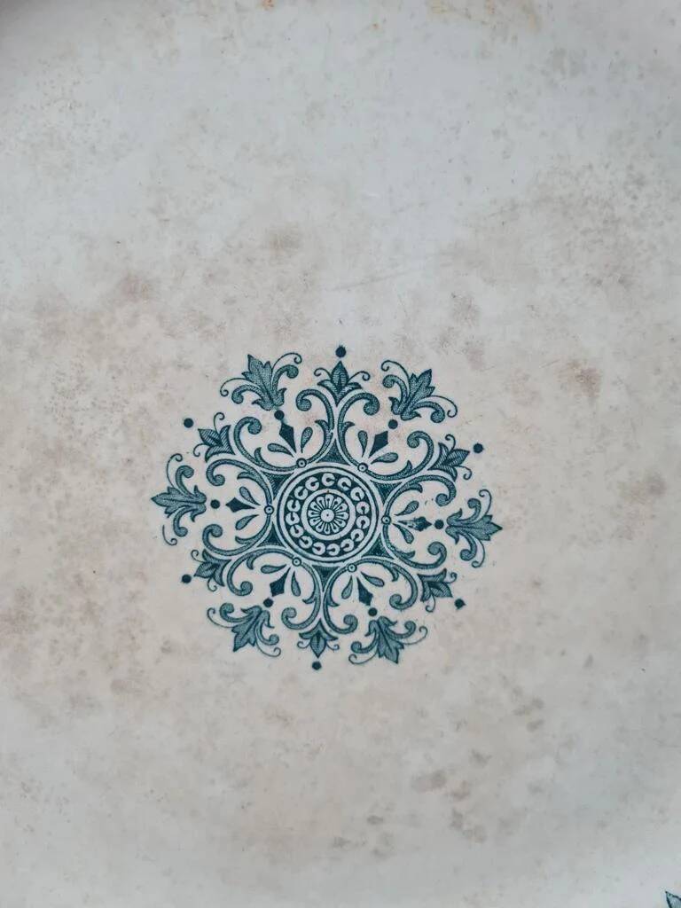 Large antique Badonvilliers plate with blue-green Turkish decoration 🌿