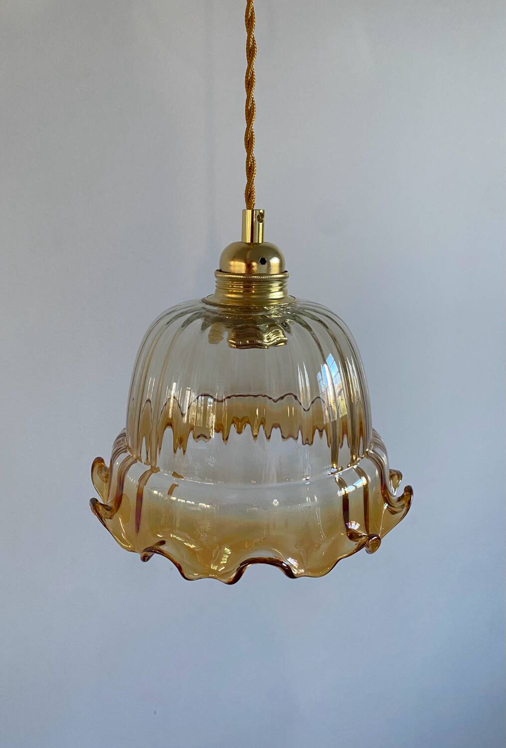 Suspension with vintage amber glass lampshade