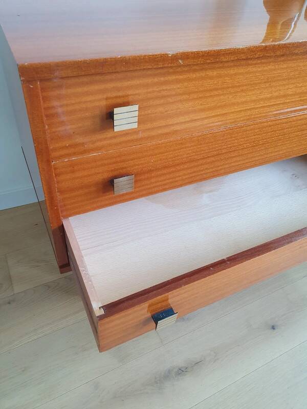 Commode vintage