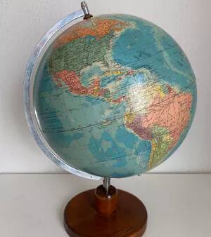 Vintage 1973 terrestrial globe from Räth ex-GDR - 48 cm