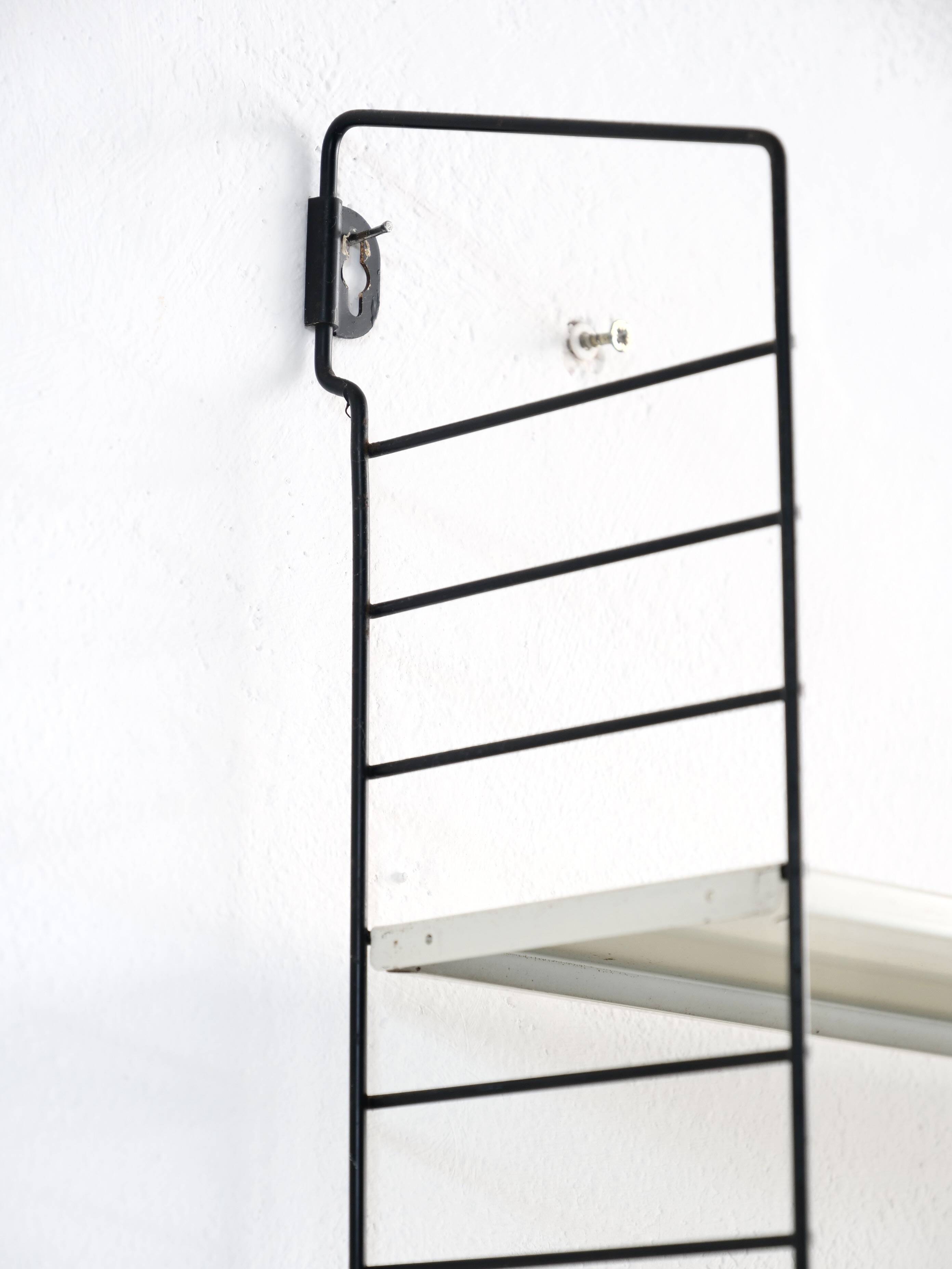 Tomado compact shelf