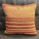 Ancien coussin rose authentique