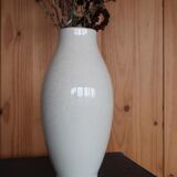 Ecru earthenware vase