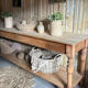 Old cloth merchant's table