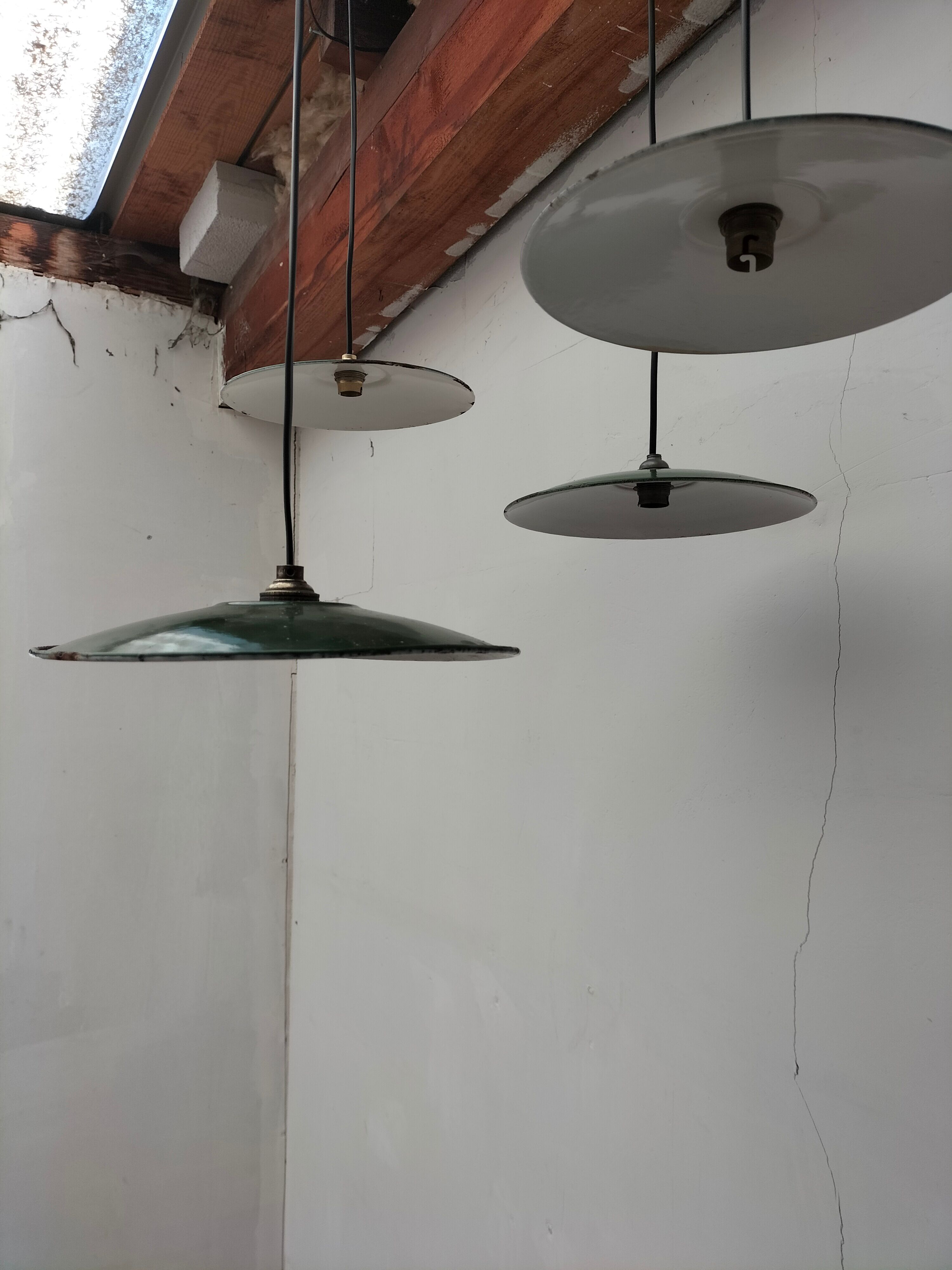 4 hanging lamps