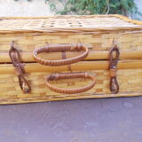 Wicker's valise