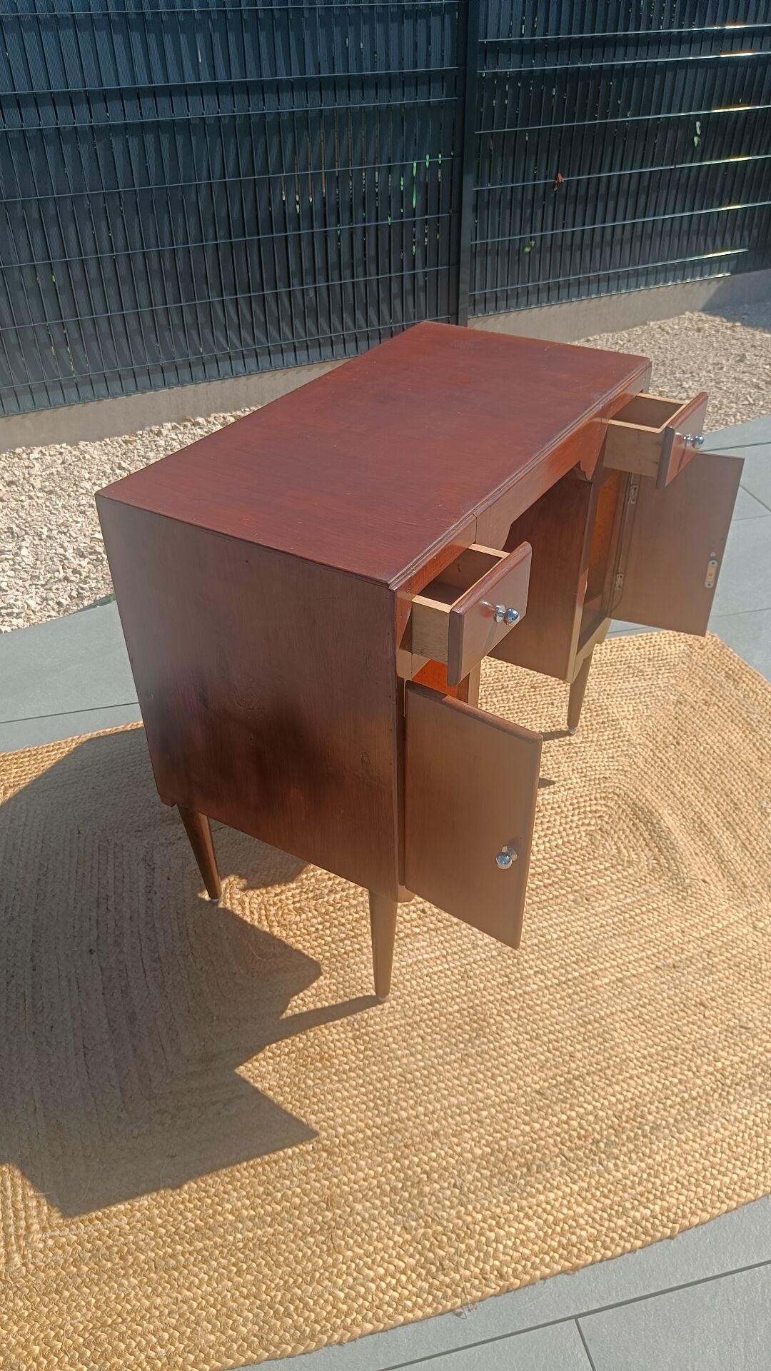 Bureau vintage artisanal en bois