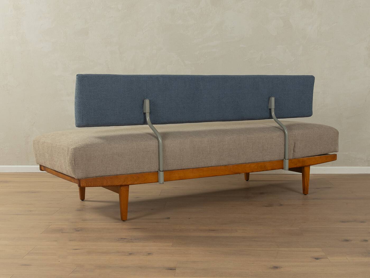 1950s sofa Knoll Antimott