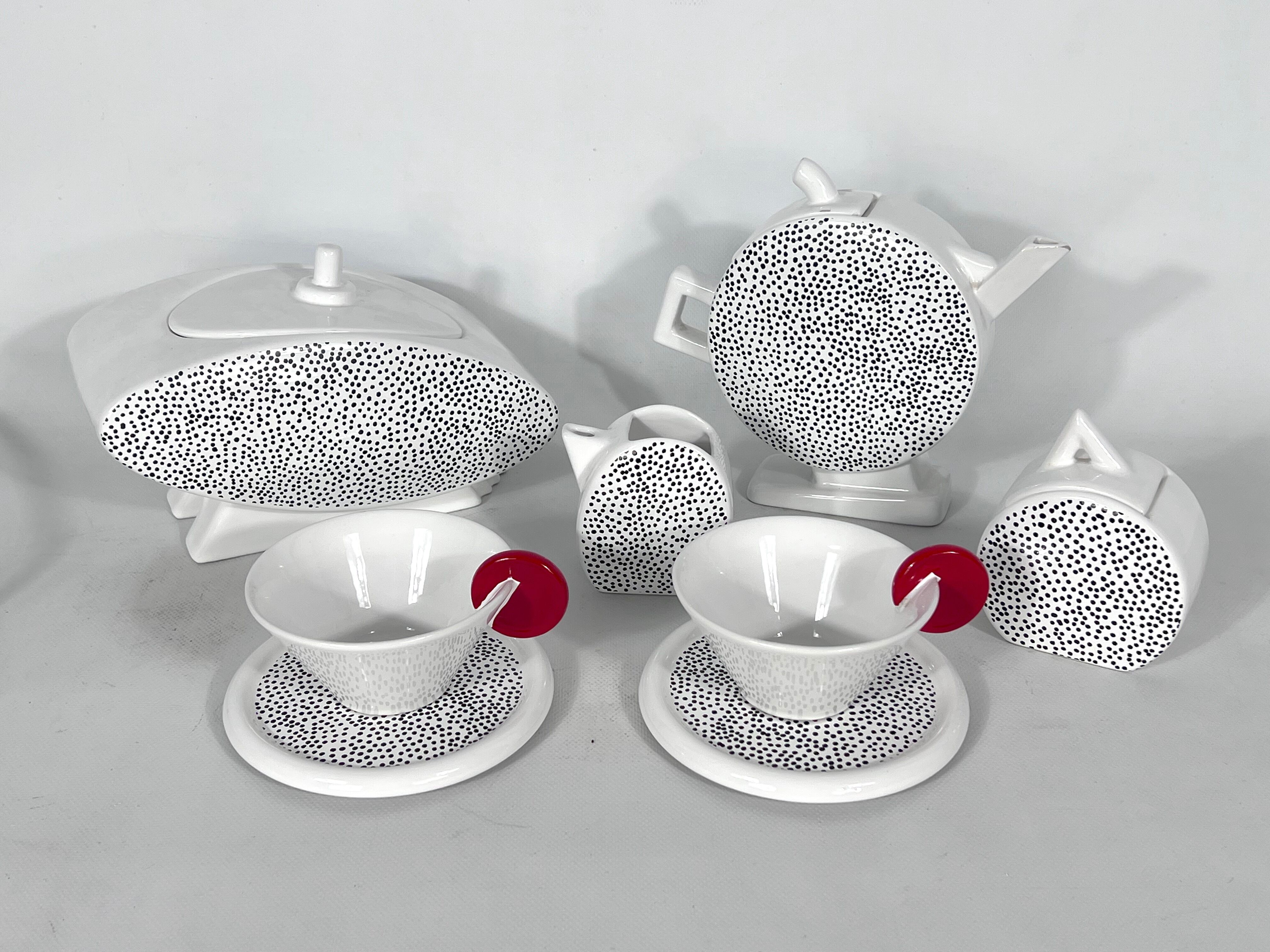 Ceramic tea set by Mas in the Memphis Milano style, 1980s, Set of 7