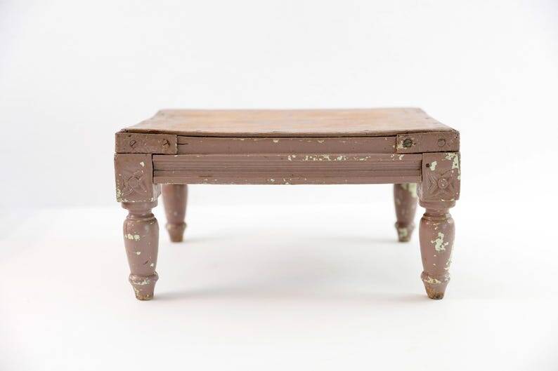 Antique Bajot stool in weathered wood: richly patinated decorative table.