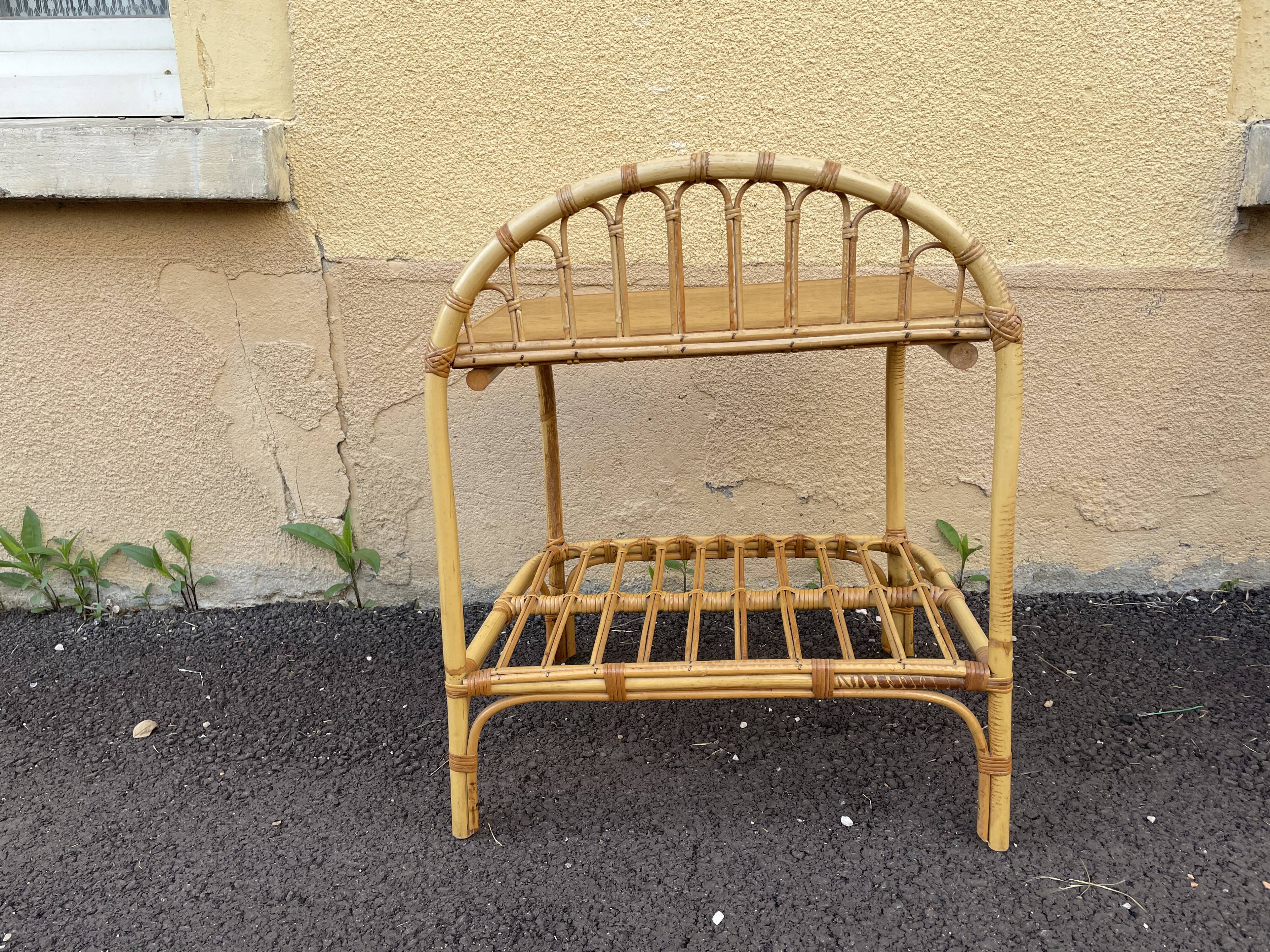 Rattan basket bed & bedside