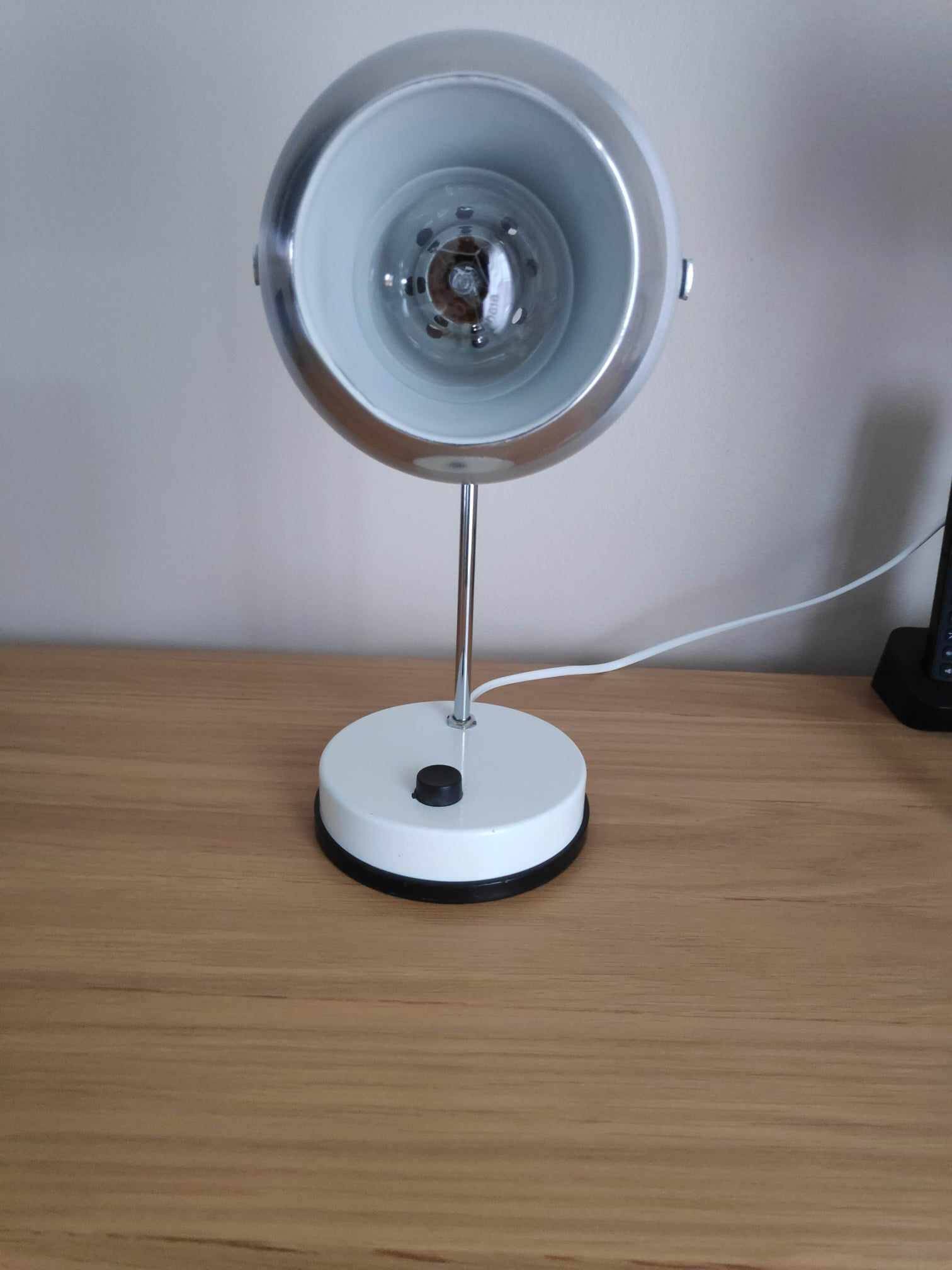 Vintage eyeball table lamp